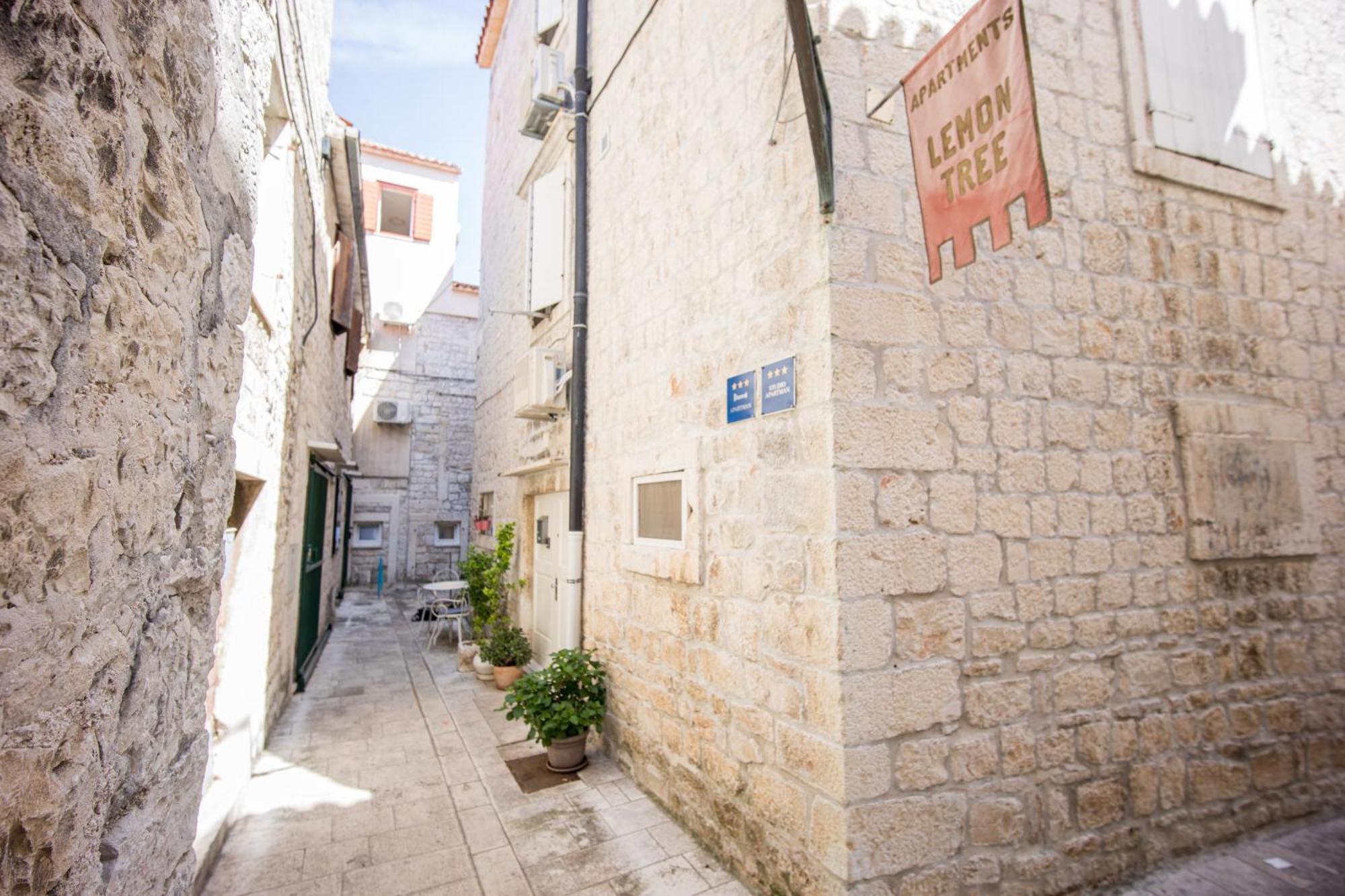 Tragos Lemon Tree Apartamento Trogir Exterior foto
